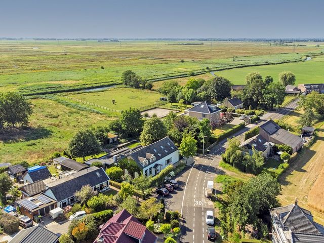 Keizersdijk 9, Strijen