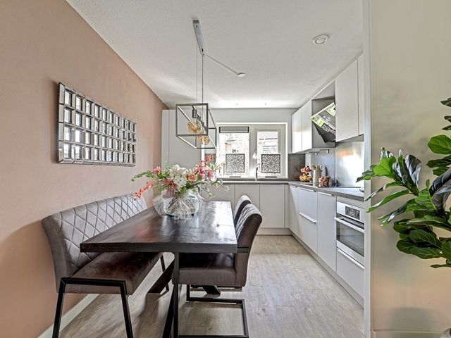 Hazelaarwede 19, Barendrecht