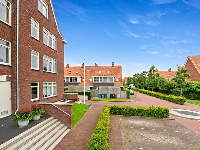 Boumare 120, Maasland