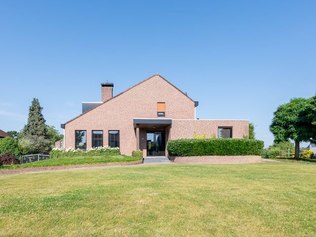 Maasbrachterweg 83, Echt