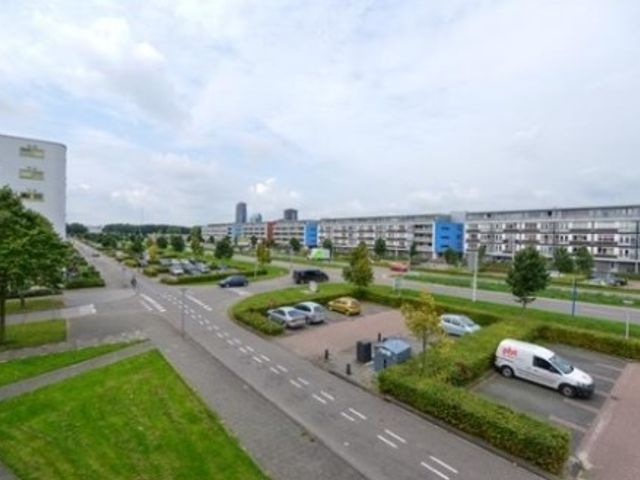 Peter Sellershof , Almere