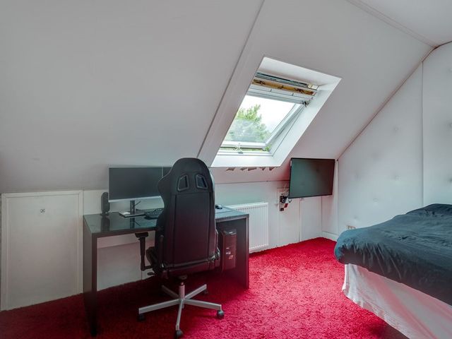 Meertouw 5, Graft
