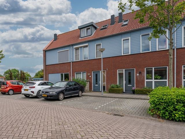 Meertouw 5, Graft