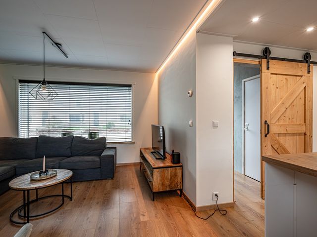 Patrijzenstraat 11, Tollebeek