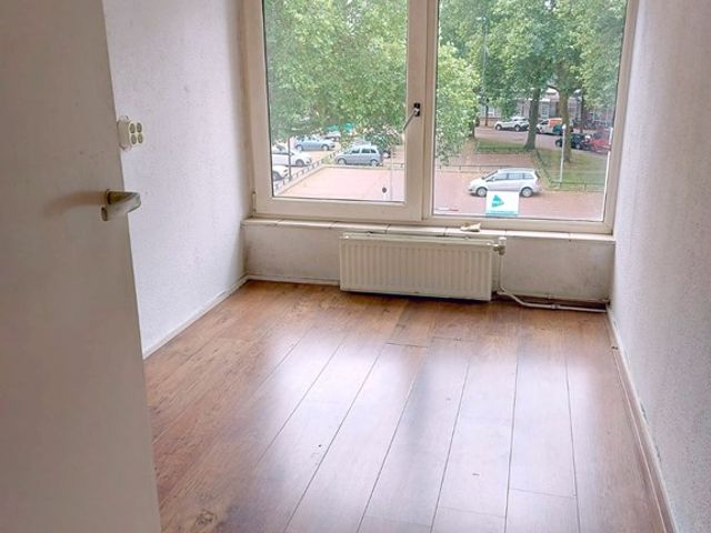 Burg Edo Bergsmalaan 64, Enschede
