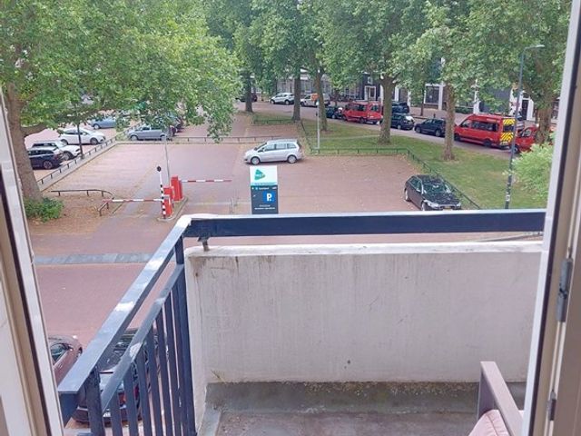 Burg Edo Bergsmalaan 64, Enschede