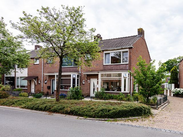 Saturnusstraat 16, Hengelo