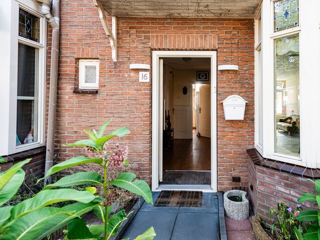 Saturnusstraat 16, Hengelo