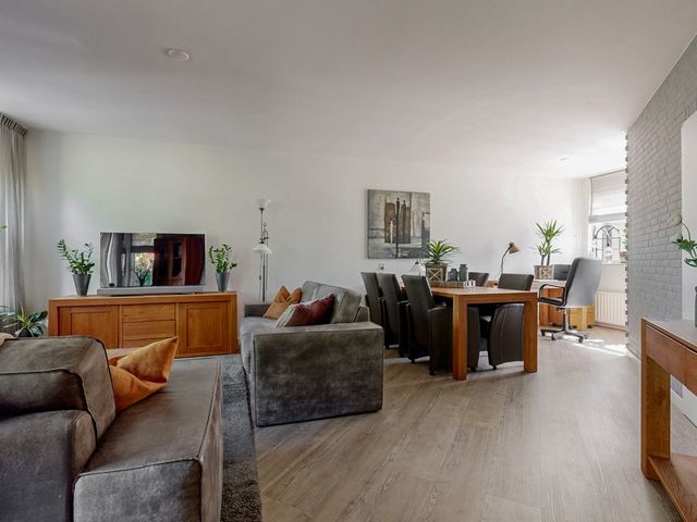 Koningsweer 37, Sliedrecht