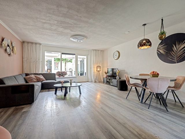 Tarwelaan 74, Zeewolde