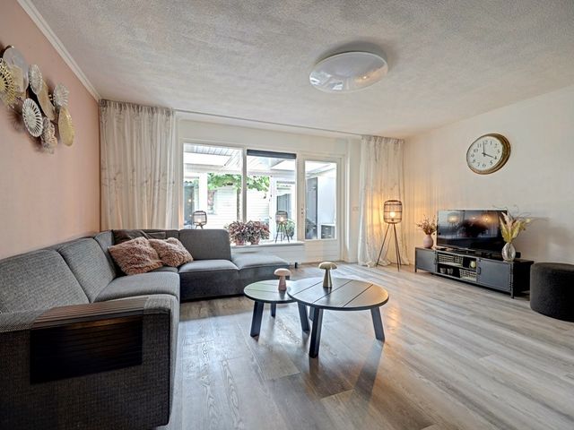 Tarwelaan 74, Zeewolde
