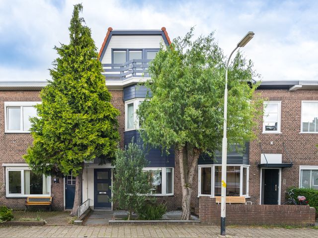 Leeuwerikstraat 34, Breda