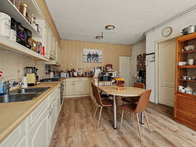 Julianastraat 10, Ooltgensplaat