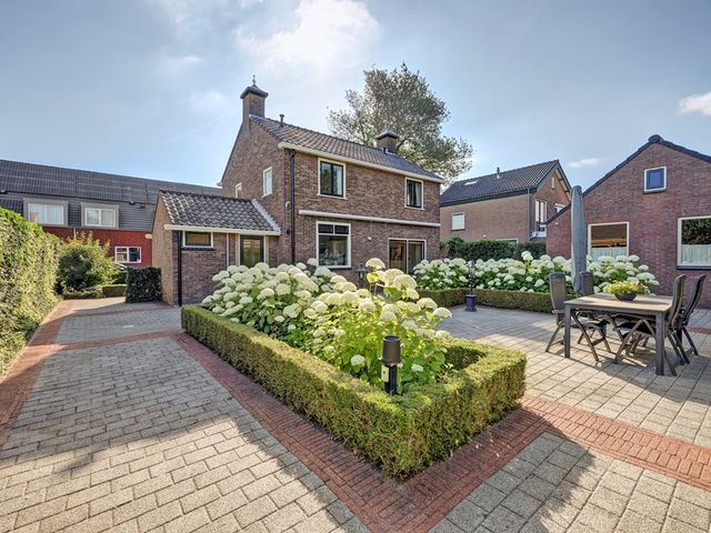 Wilhelminastraat 18, Nieuw-Beijerland