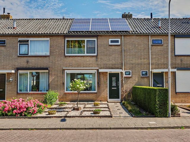 Hazelaarstraat 27, Puttershoek