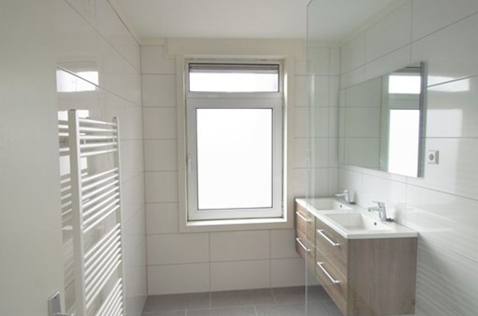 1e Middellandstraat 34B01