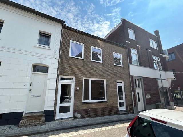 Zandstraat 2, Hoensbroek