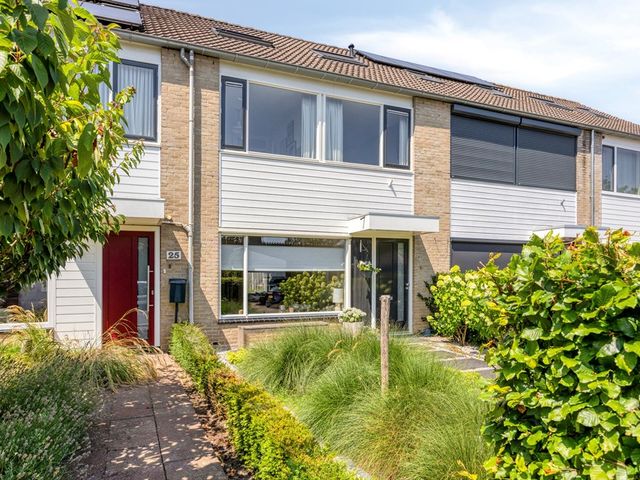Kamgras 27, Veenendaal