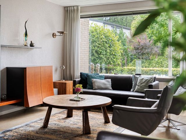 Plutolaan 42, Hardenberg