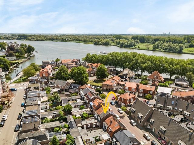 Admiraal de Ruyterstraat 90, Sliedrecht