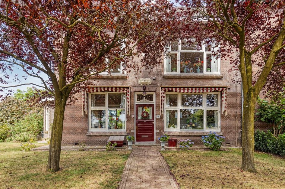 Heerbaan 76