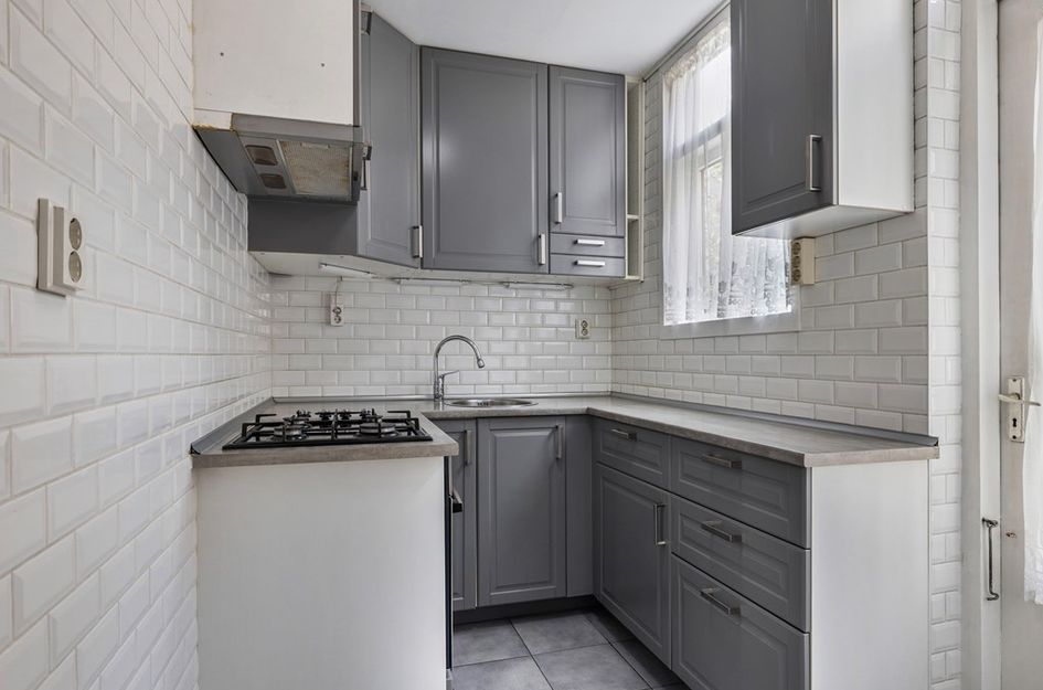 Makassarstraat 24