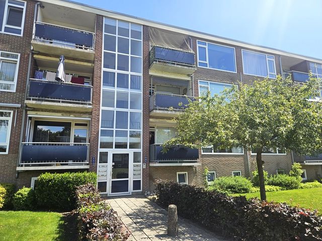 Berberisstraat 11, Hoogeveen