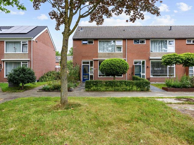 Esdoornlaan 12, Marum