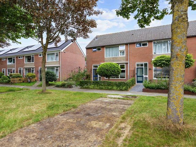Esdoornlaan 12, Marum