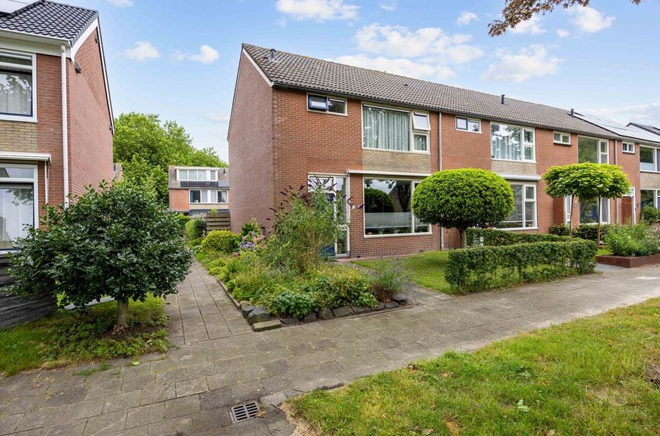 Esdoornlaan 12
