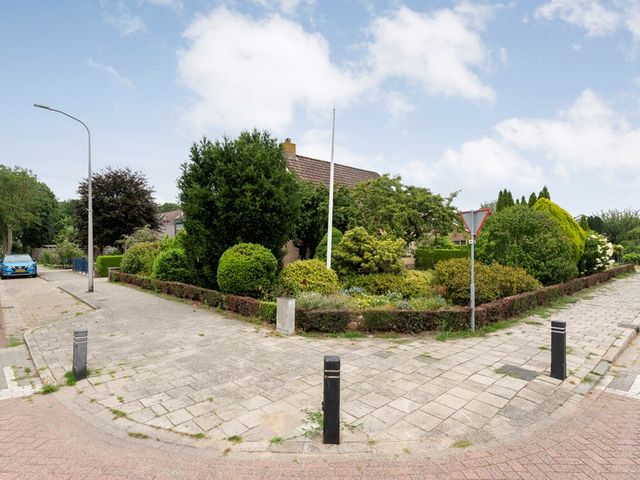 Zwarte Dijk 29a, Lutten