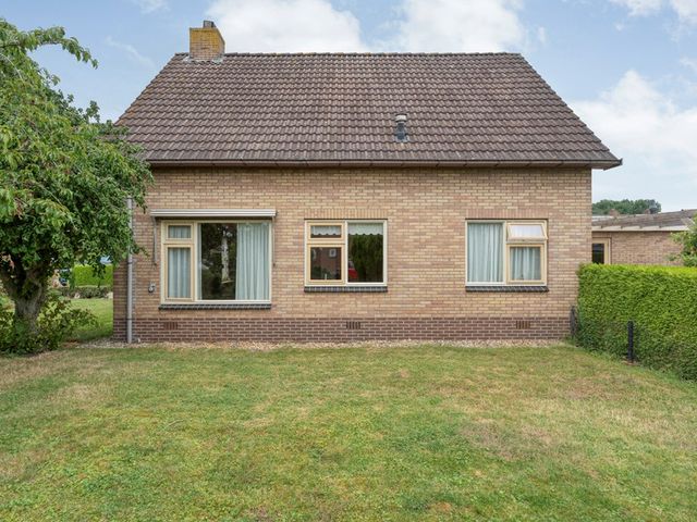 Zwarte Dijk 29a, Lutten
