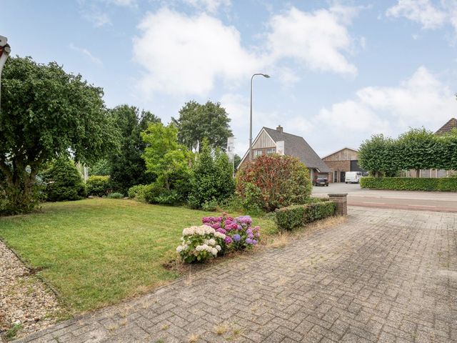 Zwarte Dijk 29a, Lutten