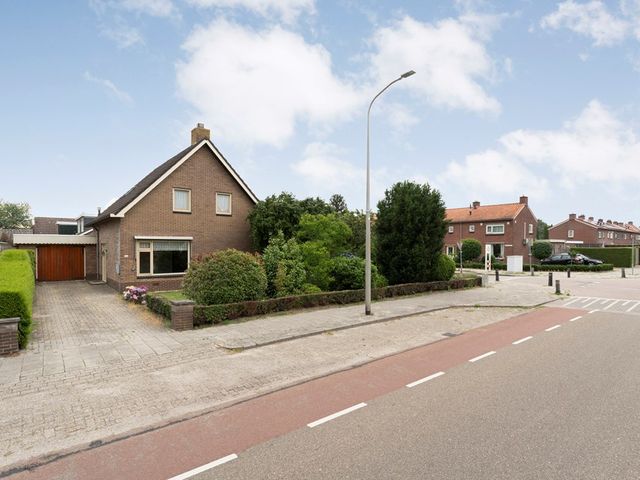 Zwarte Dijk 29a, Lutten