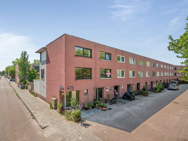 Stenen Beer 1, Amsterdam