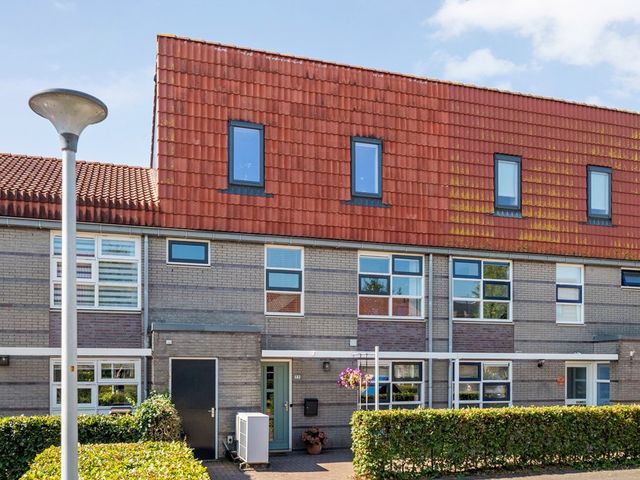 Zomertalinghof 22, Zwolle