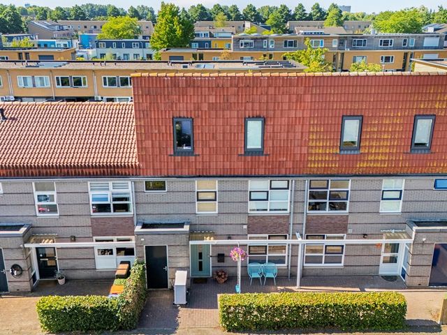 Zomertalinghof 22, Zwolle