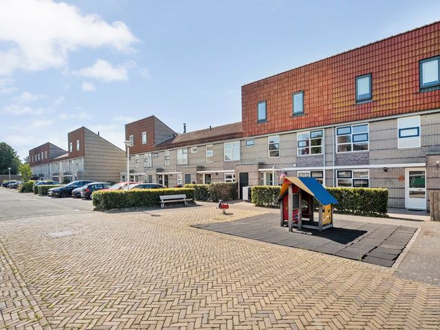 Zomertalinghof 22, Zwolle