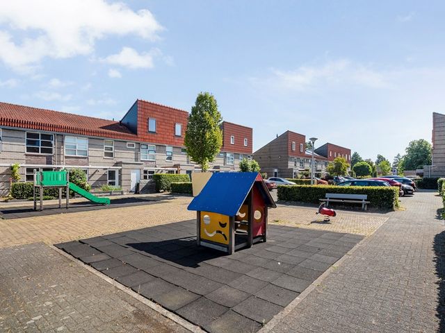 Zomertalinghof 22, Zwolle