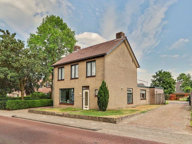 Schoolstraat 51, Moergestel