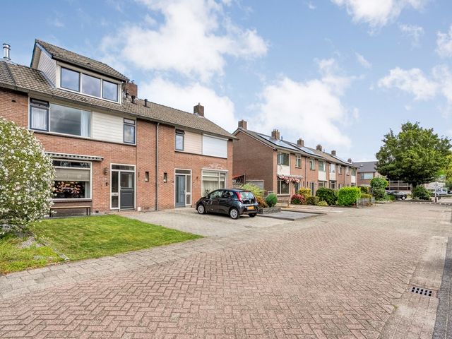 Saturnusstraat 11, De Krim