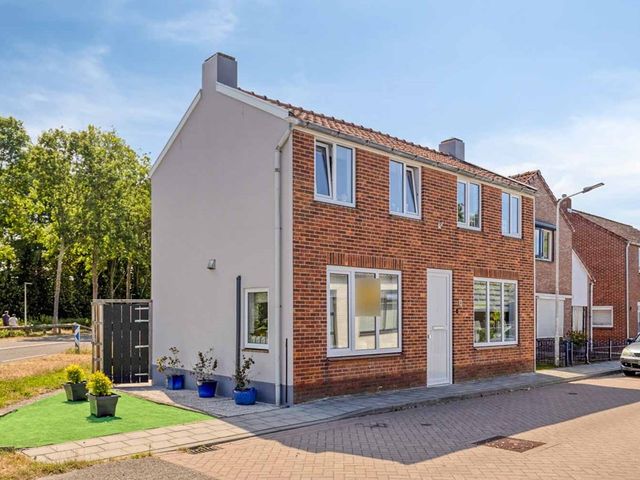 Plevierstraat 10, Hengstdijk