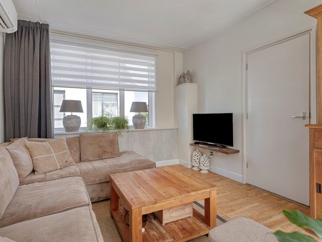 Plevierstraat 10, Hengstdijk