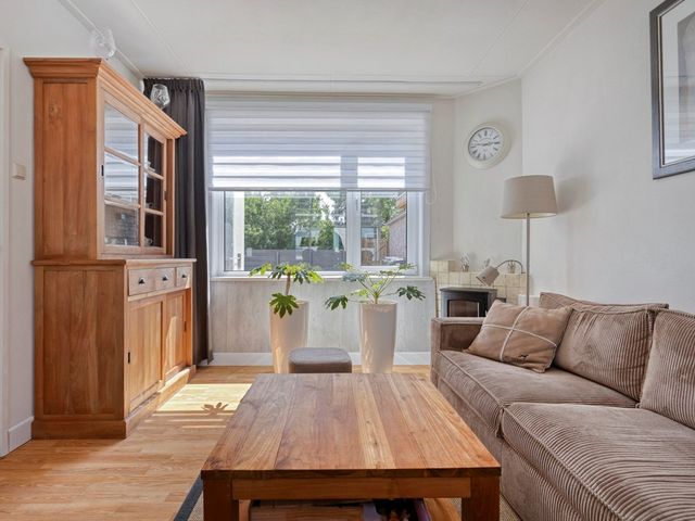 Plevierstraat 10, Hengstdijk