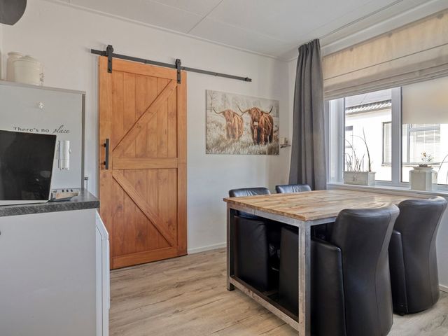 Plevierstraat 10, Hengstdijk
