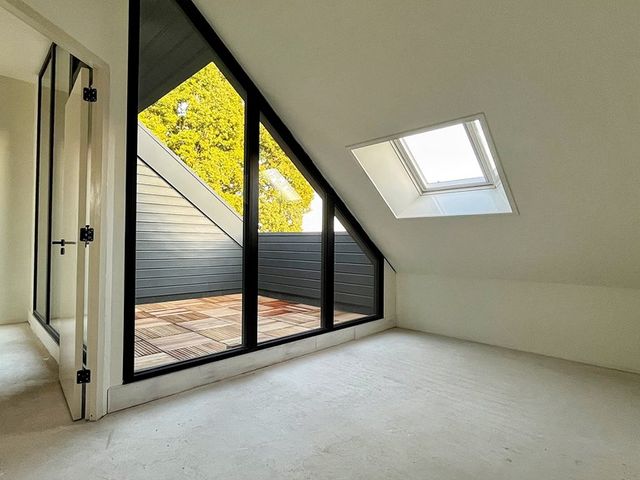 De Hut 8B, Ingber