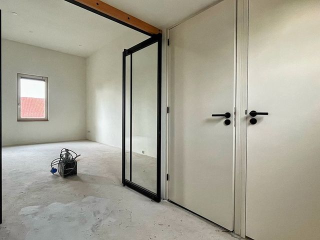 De Hut 8B, Ingber