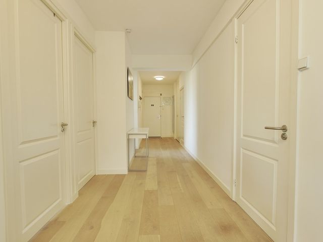 Meander 807, Amstelveen