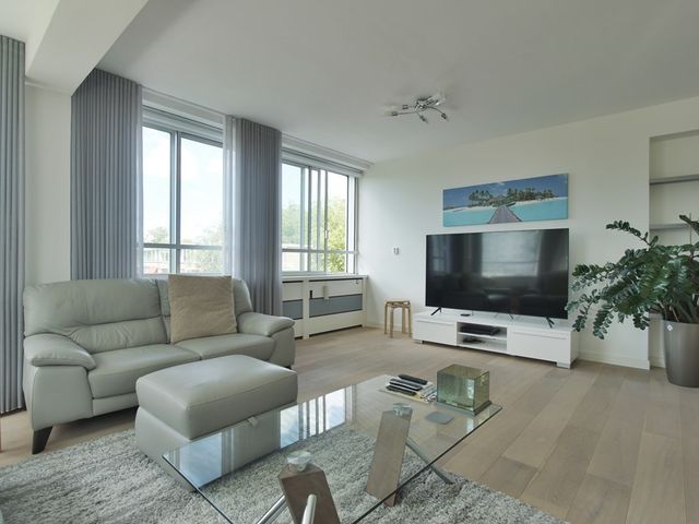 Meander 807, Amstelveen