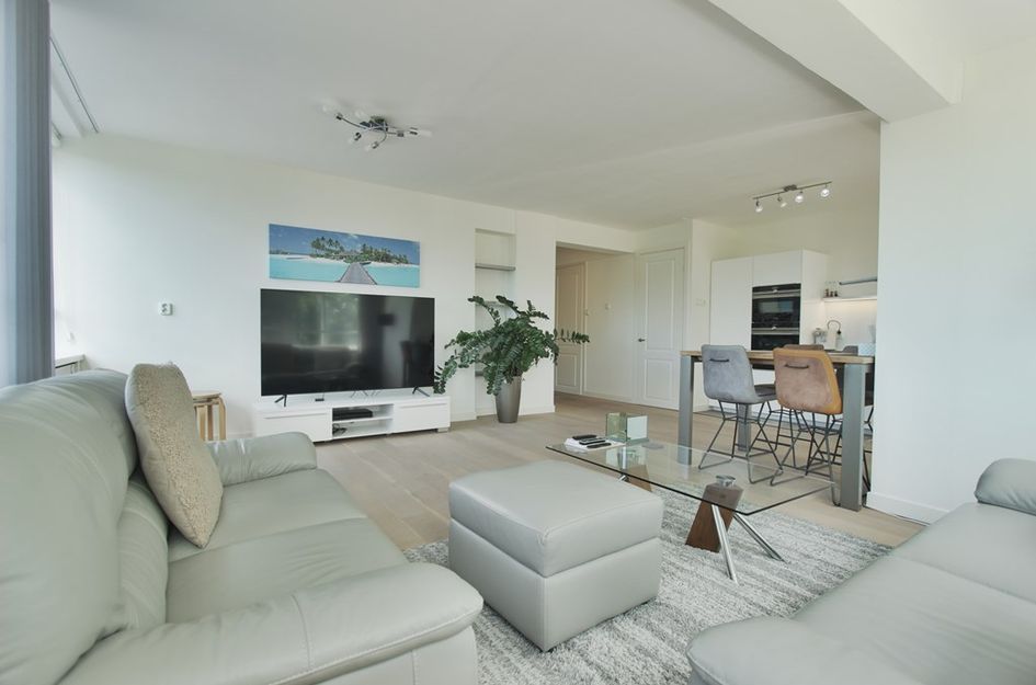 Meander 807